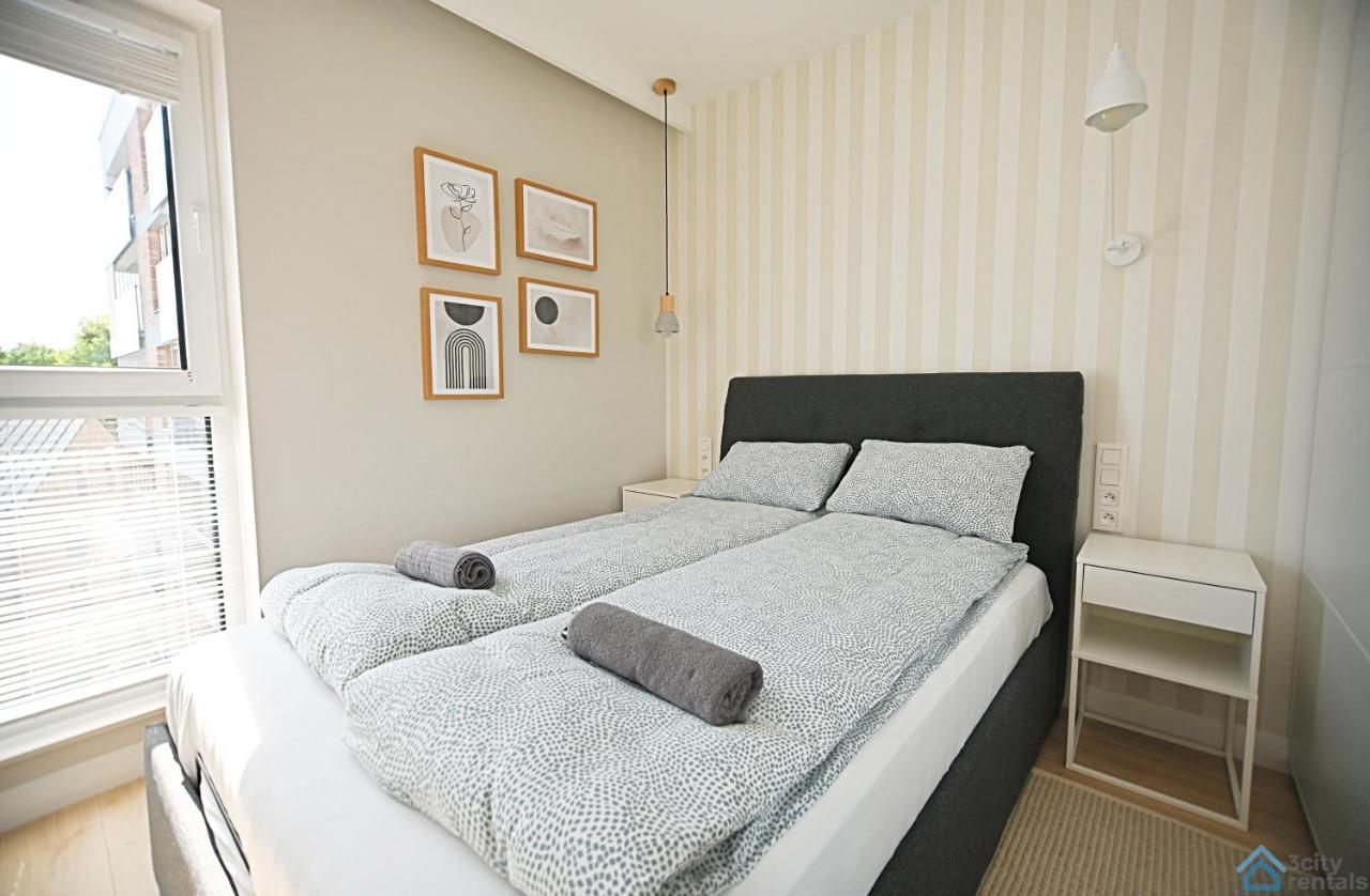 Beige 3City Apartment With Parking In Gdansk By Noclegi Renters Kültér fotó