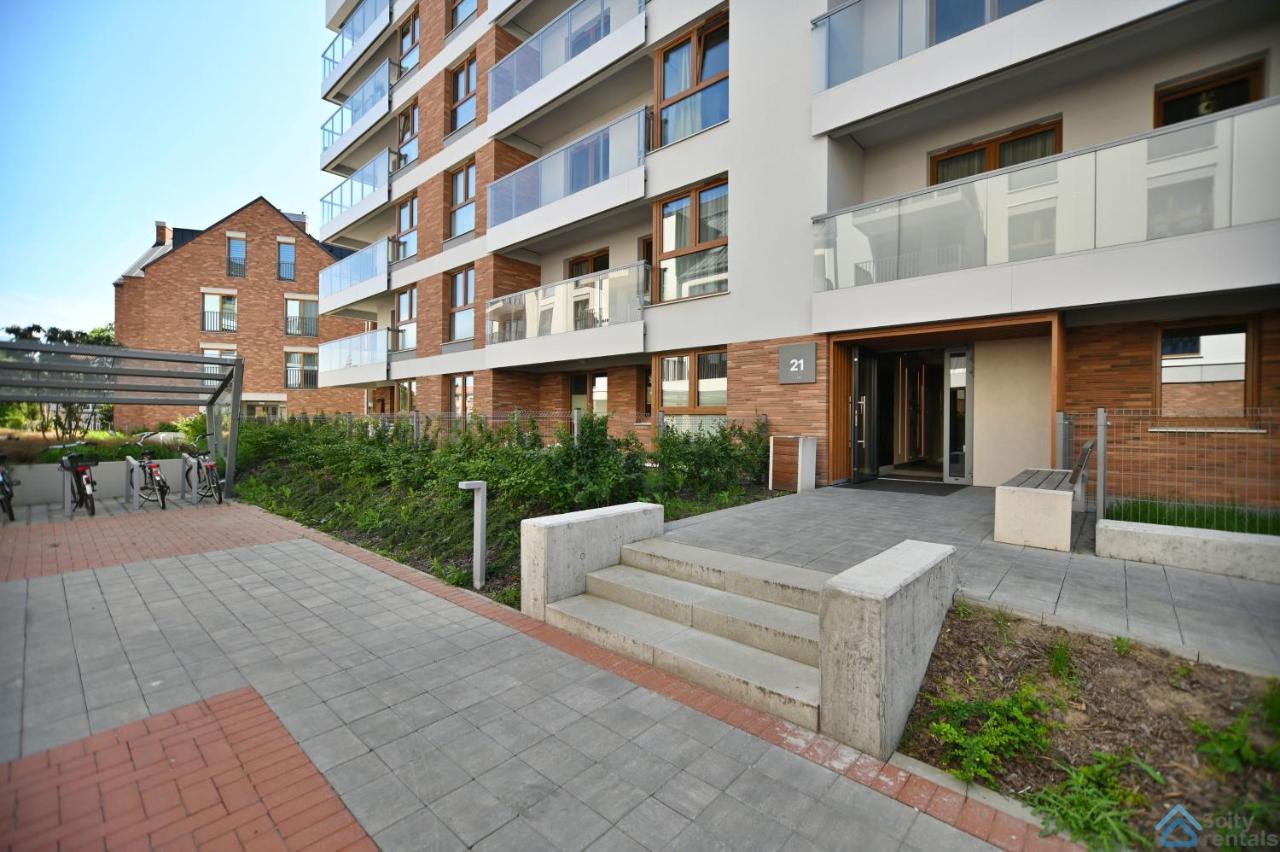 Beige 3City Apartment With Parking In Gdansk By Noclegi Renters Kültér fotó